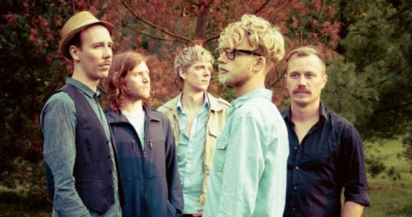 Los cinco miembros de Dangers of the Sea