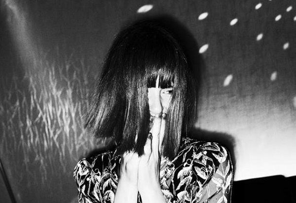 Disa, fotografiada por Christian Friedländer