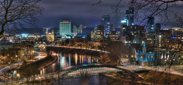 VILNIUS - CETUSPUNTOLT - PEQUEÑA