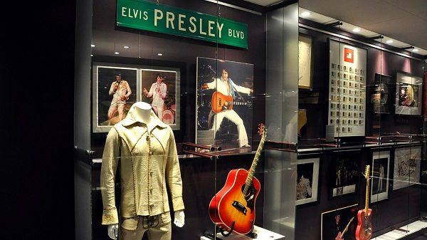Sala principal del museo de Graceland Randers. Foto: CNN